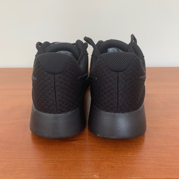 Nike Sneakers - Picture 5 of 7